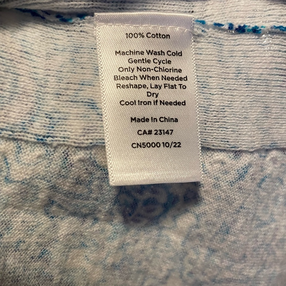 Talbots Blue and White Paisley 3/4 Length Sleeve Top - Picture 7 of 9